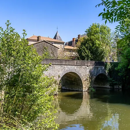 Gite Du Moulin Du Lay * Moutiers-sur-le-Lay
